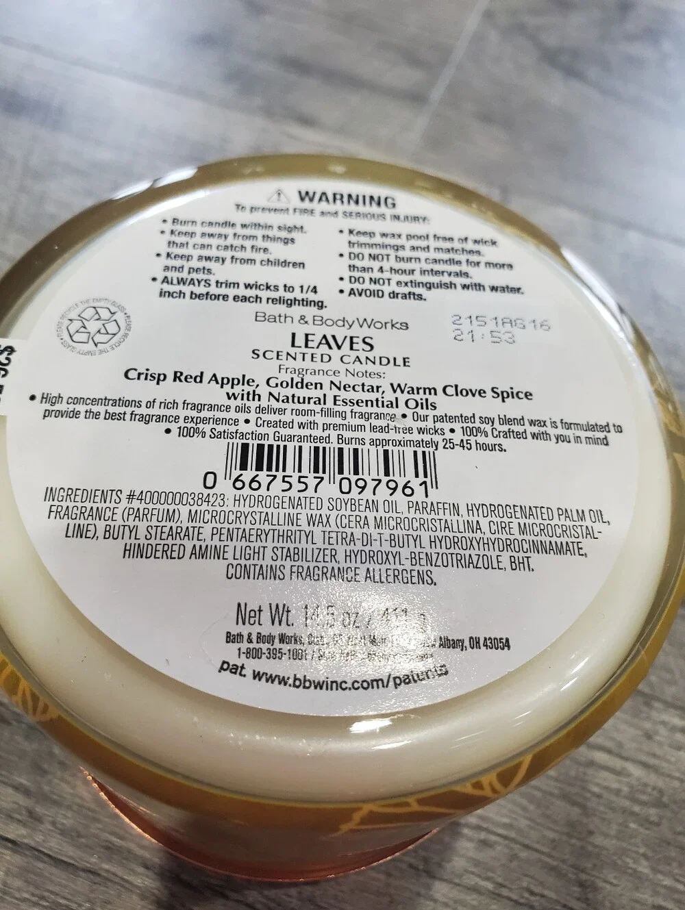 Bath And Body Works Leaves 3 Wick Candle - Picture 4 of 4
